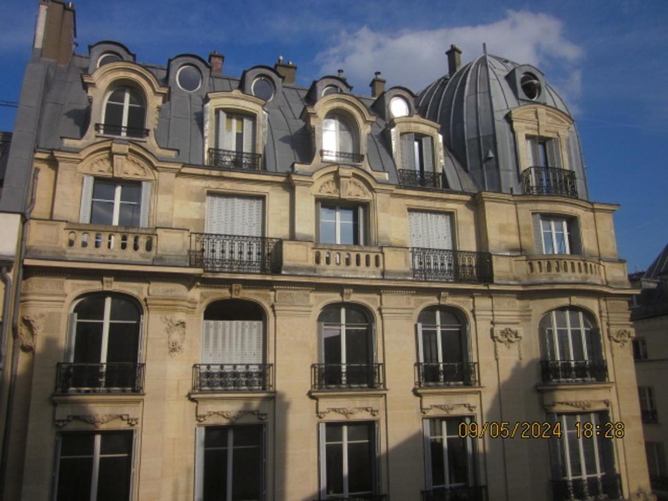 Bed And Breakfast Paris Centre Exterior photo