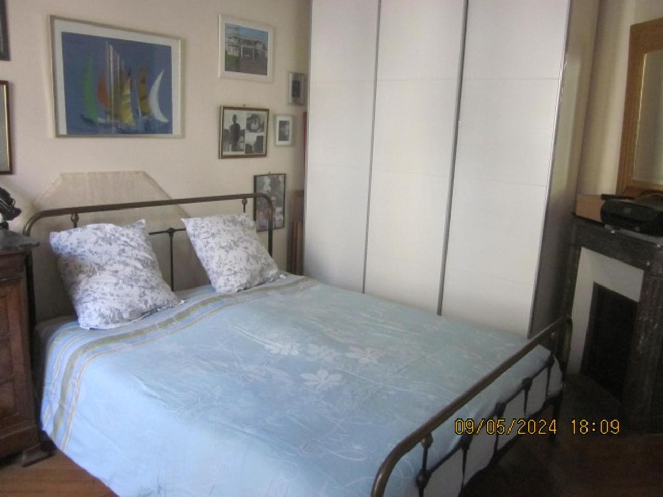 Bed And Breakfast Paris Centre Room photo