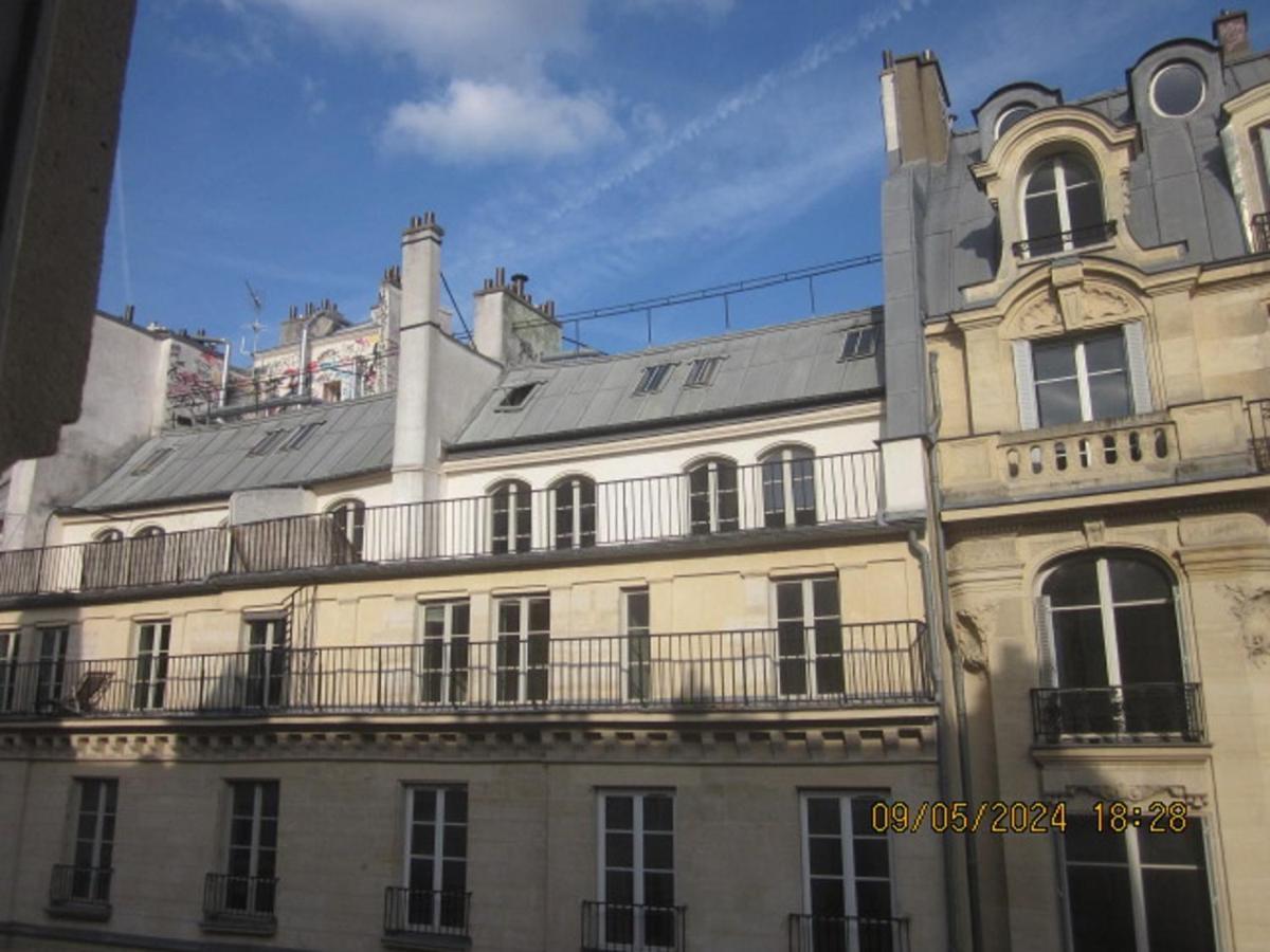 Bed And Breakfast Paris Centre Exterior photo